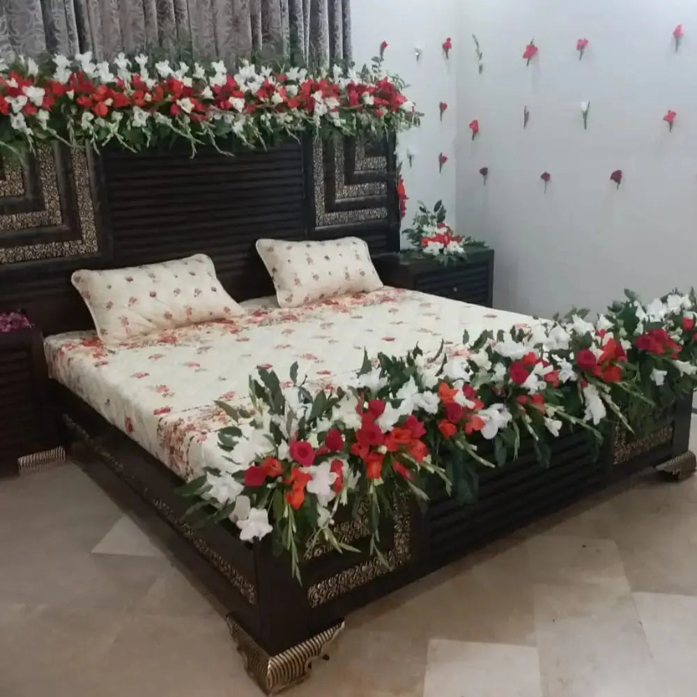 Elite Bridal Sanctuary | Signature Floral Artistry & Romantic Suite Decor