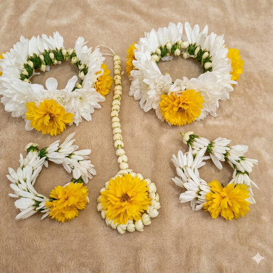 Vibrant Yellow & White Fresh Floral Mehdi Jewelry Set