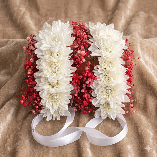 Red Baby's Breath & White Chrysanthemum Floral Gajra Set