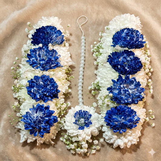Striking Royal Blue & White Chrysanthemum Floral Set